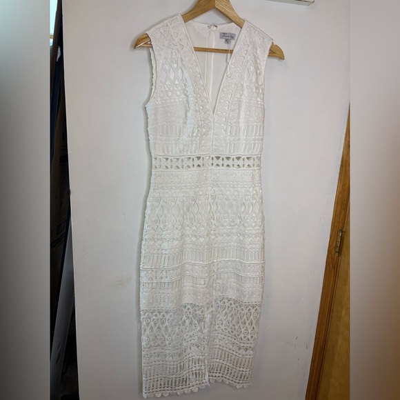 NWT Two Sisters Australia Scarlett White Lace Midi Dress - Picture 2 of 11